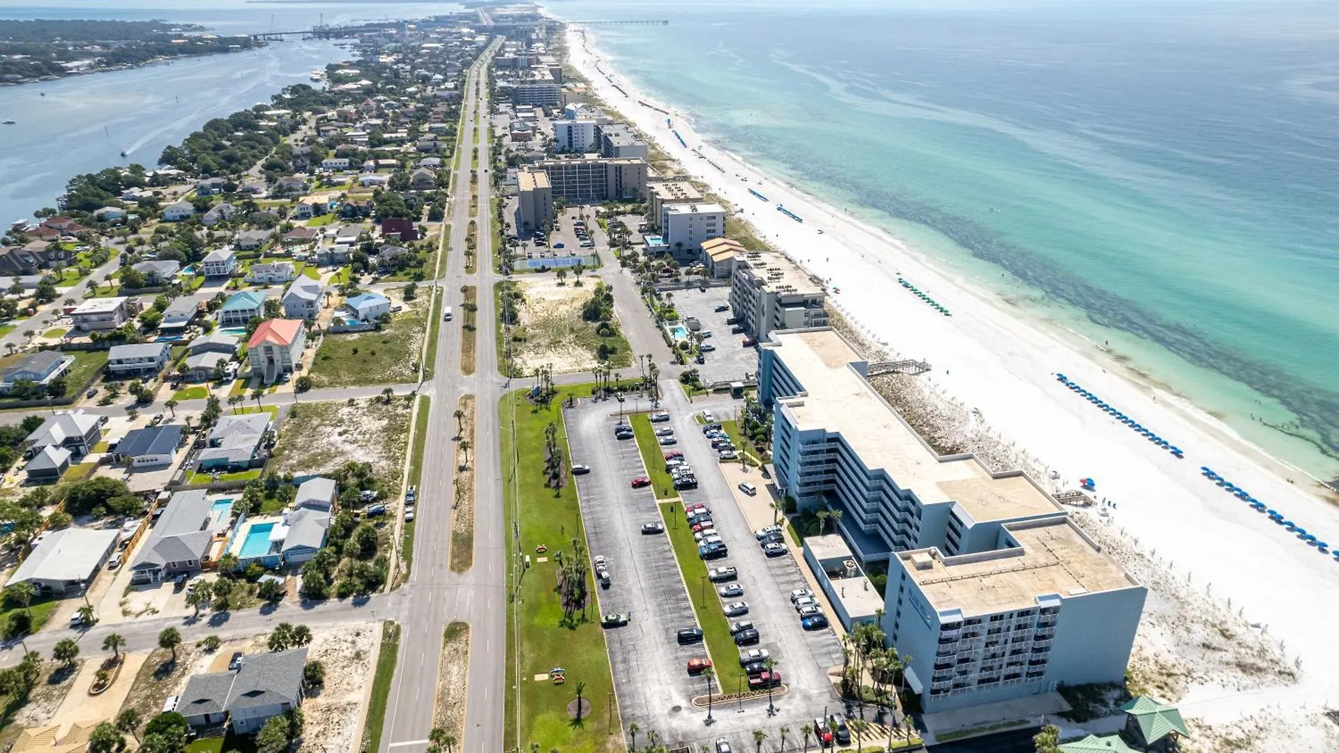 Sandpiper Cove 1129- By Holiday Isle Properties Destin 0*,  United States
